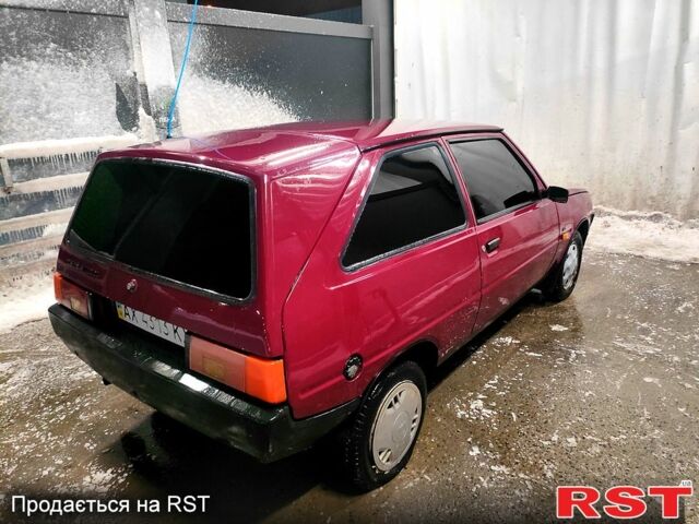 Красный ЗАЗ Таврия, объемом двигателя 1.2 л и пробегом 140 тыс. км за 1000 $, фото 4 на Automoto.ua