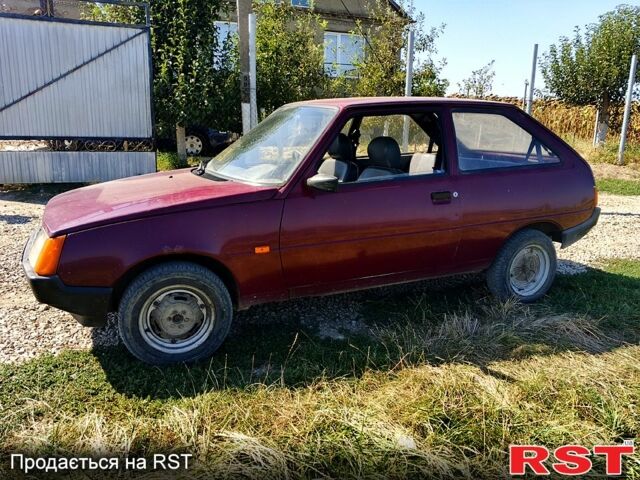 Красный ЗАЗ Таврия, объемом двигателя 1.2 л и пробегом 0 тыс. км за 450 $, фото 3 на Automoto.ua