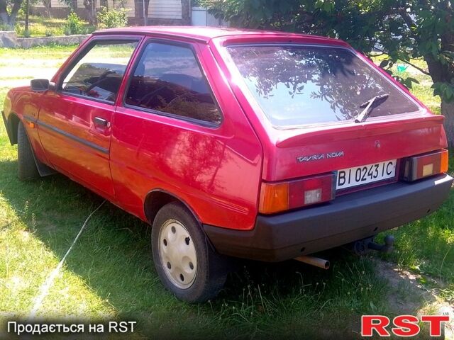 Красный ЗАЗ Таврия, объемом двигателя 1.2 л и пробегом 180 тыс. км за 430 $, фото 9 на Automoto.ua