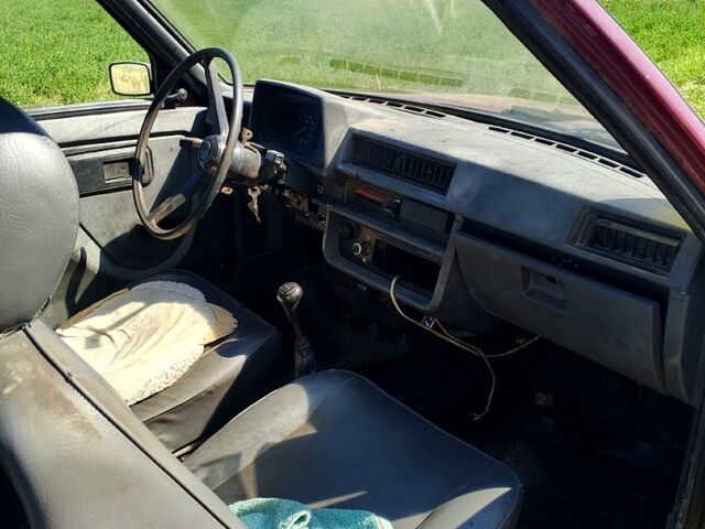 Красный ЗАЗ Таврия, объемом двигателя 1.2 л и пробегом 0 тыс. км за 450 $, фото 6 на Automoto.ua