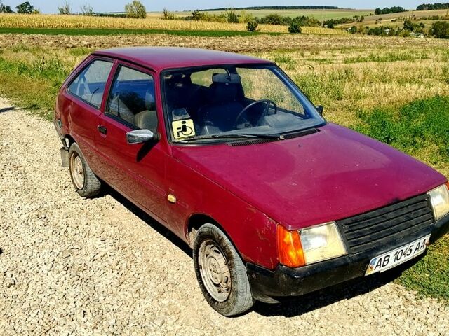 Красный ЗАЗ Таврия, объемом двигателя 1.2 л и пробегом 0 тыс. км за 450 $, фото 1 на Automoto.ua