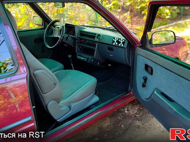 Красный ЗАЗ Таврия, объемом двигателя 1.2 л и пробегом 66 тыс. км за 1320 $, фото 7 на Automoto.ua