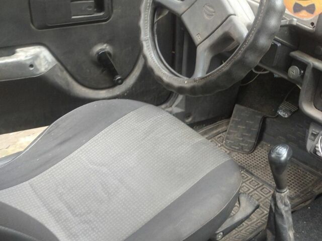 Красный ЗАЗ Таврия, объемом двигателя 1 л и пробегом 100 тыс. км за 750 $, фото 2 на Automoto.ua