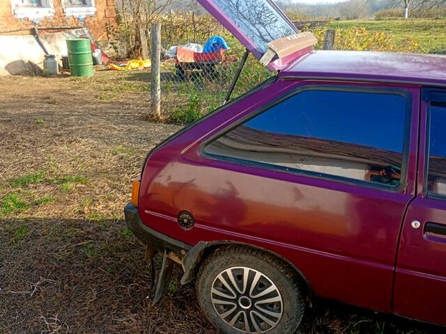 Червоний ЗАЗ Таврія, об'ємом двигуна 1.2 л та пробігом 122 тис. км за 500 $, фото 4 на Automoto.ua
