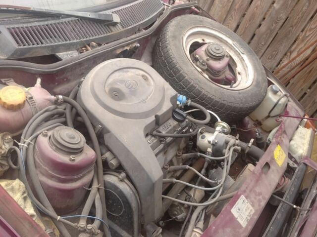 Красный ЗАЗ Таврия, объемом двигателя 1 л и пробегом 100 тыс. км за 750 $, фото 3 на Automoto.ua