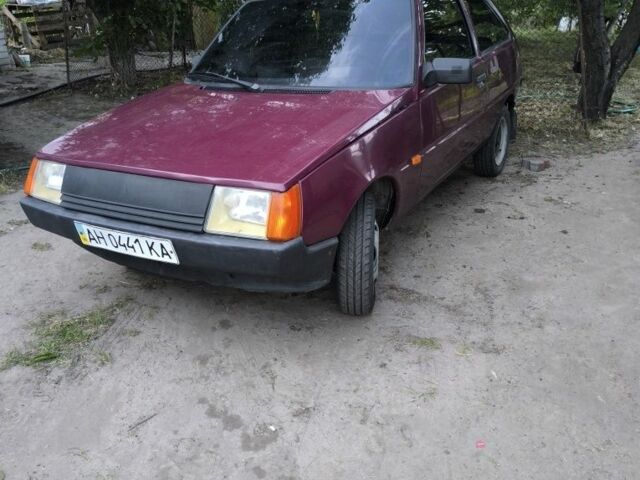 Красный ЗАЗ Таврия, объемом двигателя 1 л и пробегом 68 тыс. км за 600 $, фото 5 на Automoto.ua
