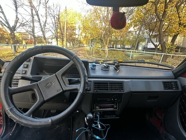 Червоний ЗАЗ Таврія, об'ємом двигуна 1.2 л та пробігом 130 тис. км за 1000 $, фото 3 на Automoto.ua