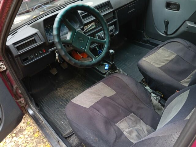 Красный ЗАЗ Таврия, объемом двигателя 1.2 л и пробегом 201 тыс. км за 623 $, фото 1 на Automoto.ua