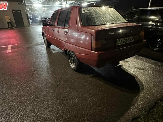 Красный ЗАЗ Таврия, объемом двигателя 1 л и пробегом 175 тыс. км за 757 $, фото 2 на Automoto.ua