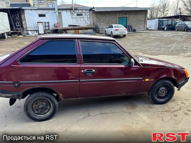 Красный ЗАЗ Таврия, объемом двигателя 1.2 л и пробегом 156 тыс. км за 800 $, фото 4 на Automoto.ua