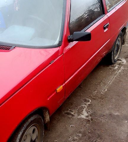 Красный ЗАЗ Таврия, объемом двигателя 11 л и пробегом 0 тыс. км за 800 $, фото 4 на Automoto.ua