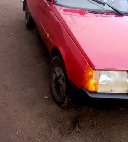 Красный ЗАЗ Таврия, объемом двигателя 11 л и пробегом 0 тыс. км за 800 $, фото 5 на Automoto.ua