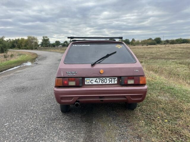 Красный ЗАЗ Таврия, объемом двигателя 1.3 л и пробегом 78 тыс. км за 500 $, фото 5 на Automoto.ua