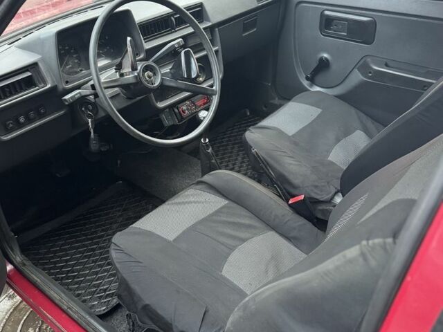 Красный ЗАЗ Таврия, объемом двигателя 1.1 л и пробегом 120 тыс. км за 594 $, фото 3 на Automoto.ua