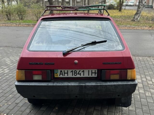 Красный ЗАЗ Таврия, объемом двигателя 1.1 л и пробегом 120 тыс. км за 594 $, фото 2 на Automoto.ua