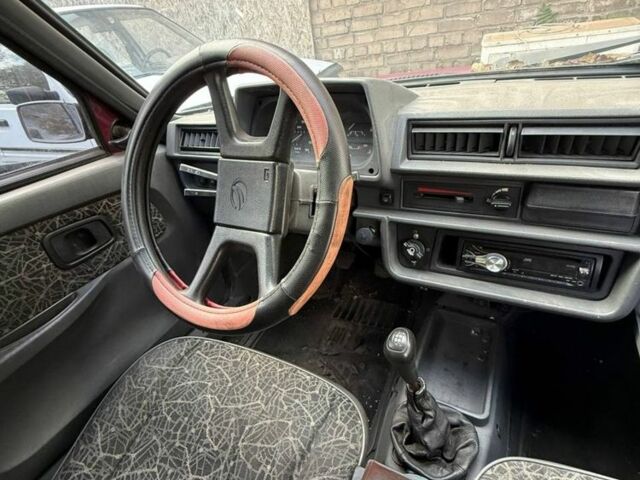 Червоний ЗАЗ Таврія, об'ємом двигуна 1.2 л та пробігом 198 тис. км за 800 $, фото 7 на Automoto.ua