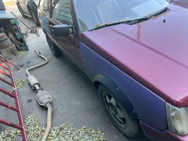 Красный ЗАЗ Таврия, объемом двигателя 0 л и пробегом 100 тыс. км за 308 $, фото 3 на Automoto.ua