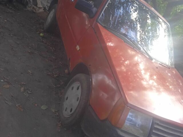 Красный ЗАЗ Таврия, объемом двигателя 1.2 л и пробегом 18 тыс. км за 391 $, фото 11 на Automoto.ua