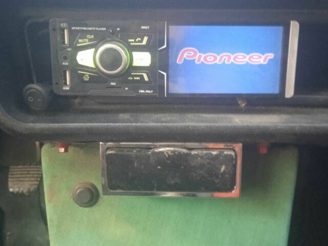 Красный ЗАЗ Таврия, объемом двигателя 1.2 л и пробегом 18 тыс. км за 391 $, фото 7 на Automoto.ua