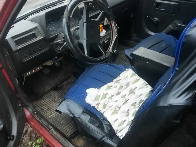 Красный ЗАЗ Таврия, объемом двигателя 1.1 л и пробегом 50 тыс. км за 592 $, фото 4 на Automoto.ua