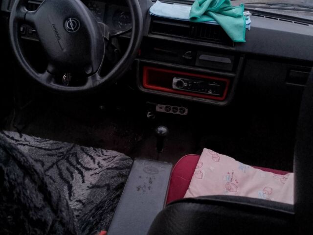 Красный ЗАЗ Таврия, объемом двигателя 1.2 л и пробегом 3 тыс. км за 309 $, фото 4 на Automoto.ua