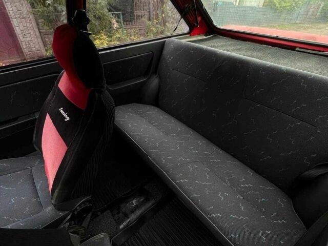 Красный ЗАЗ Таврия, объемом двигателя 1.2 л и пробегом 90 тыс. км за 600 $, фото 4 на Automoto.ua