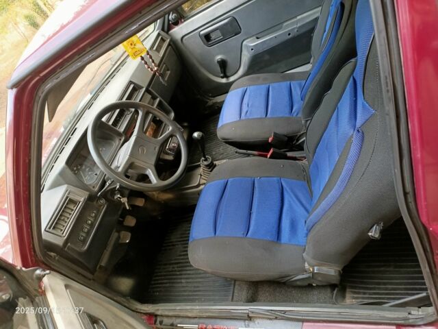 Красный ЗАЗ Таврия, объемом двигателя 1.2 л и пробегом 230 тыс. км за 714 $, фото 6 на Automoto.ua