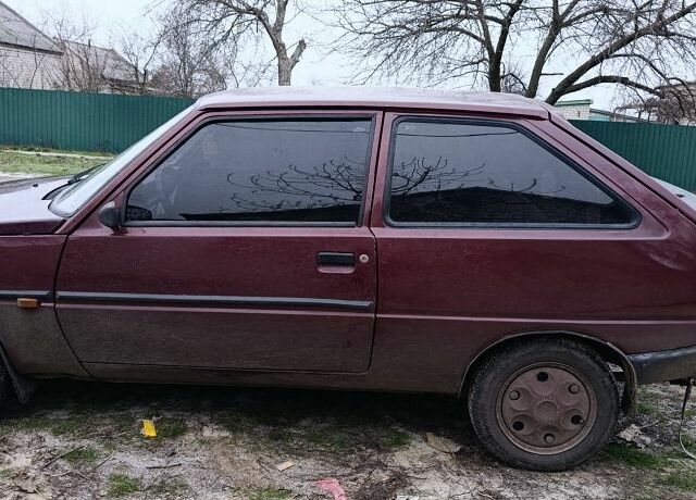 Красный ЗАЗ Таврия, объемом двигателя 1.2 л и пробегом 80 тыс. км за 850 $, фото 1 на Automoto.ua