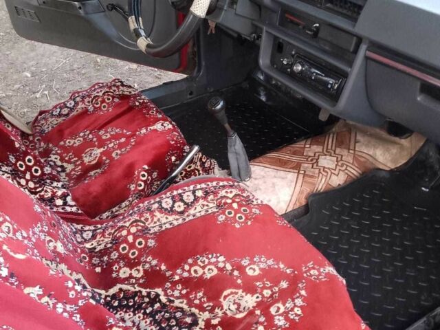 Красный ЗАЗ Таврия, объемом двигателя 1.1 л и пробегом 68 тыс. км за 1000 $, фото 4 на Automoto.ua