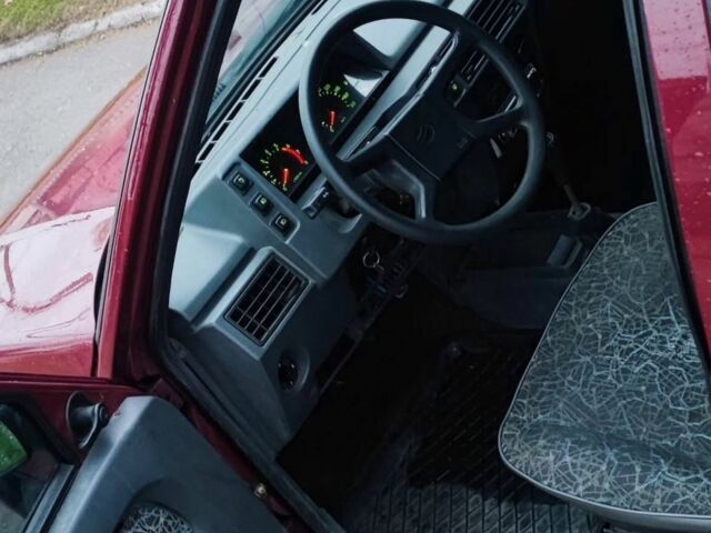 Красный ЗАЗ Таврия, объемом двигателя 1.2 л и пробегом 75 тыс. км за 1073 $, фото 4 на Automoto.ua