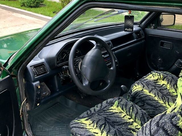 ЗАЗ Таврия, объемом двигателя 1.3 л и пробегом 250 тыс. км за 480 $, фото 5 на Automoto.ua