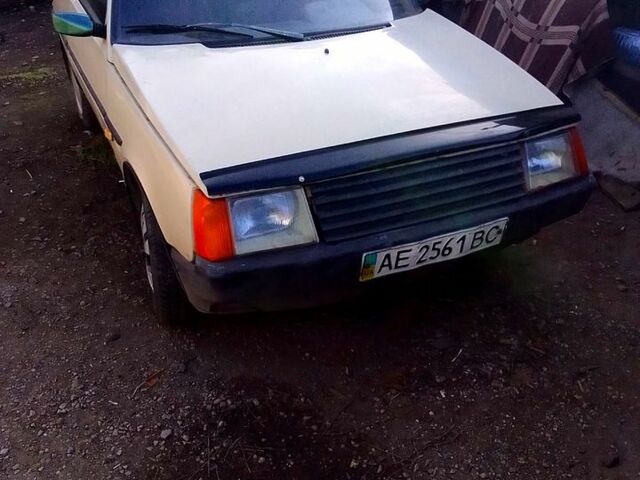 ЗАЗ Таврия, объемом двигателя 11 л и пробегом 230 тыс. км за 650 $, фото 4 на Automoto.ua