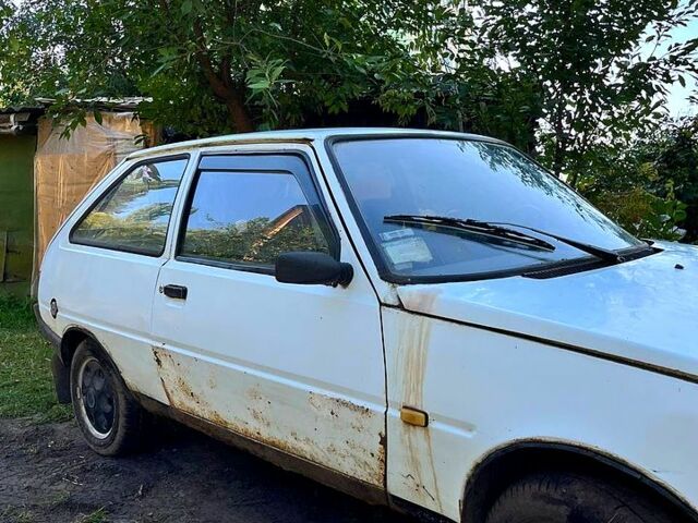 ЗАЗ Таврия, объемом двигателя 1.1 л и пробегом 200 тыс. км за 350 $, фото 3 на Automoto.ua