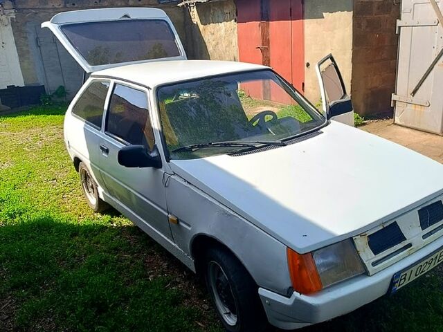 ЗАЗ Таврия, объемом двигателя 1.1 л и пробегом 150 тыс. км за 350 $, фото 5 на Automoto.ua