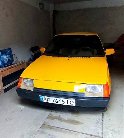 Желтый ЗАЗ Таврия, объемом двигателя 1.1 л и пробегом 275 тыс. км за 710 $, фото 1 на Automoto.ua