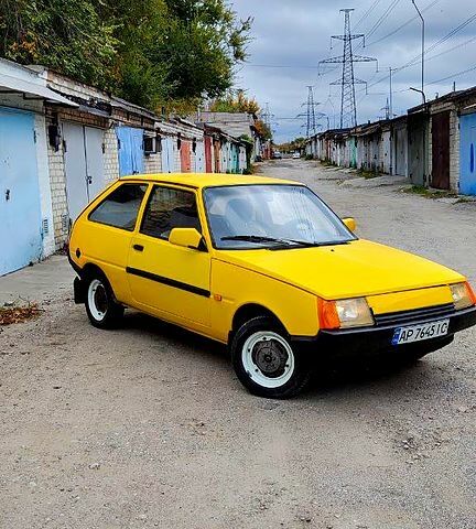 Желтый ЗАЗ Таврия, объемом двигателя 1.1 л и пробегом 275 тыс. км за 710 $, фото 3 на Automoto.ua
