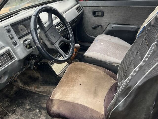 ЗАЗ Таврия 1985 в Макарове на Automoto.ua Желтый ЗАЗ Таврия, объемом двигателя 1.1 л и пробегом 38 тыс. км за 309 $, фото 2 на Automoto.ua