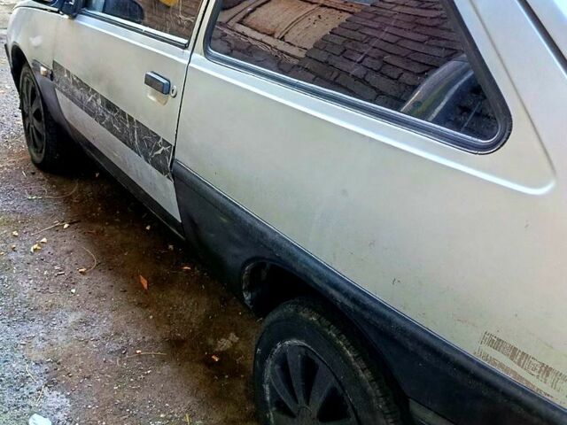 Серый ЗАЗ Таврия, объемом двигателя 1.1 л и пробегом 244 тыс. км за 600 $, фото 12 на Automoto.ua