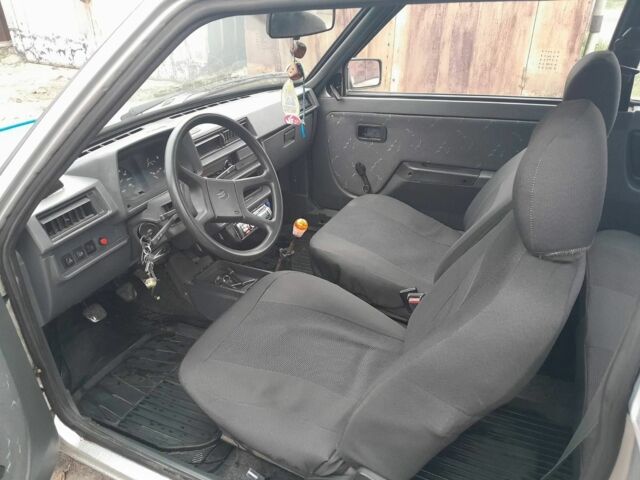 Серый ЗАЗ Таврия, объемом двигателя 1.1 л и пробегом 170 тыс. км за 750 $, фото 8 на Automoto.ua