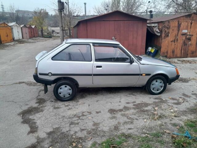 Серый ЗАЗ Таврия, объемом двигателя 1.1 л и пробегом 170 тыс. км за 750 $, фото 23 на Automoto.ua