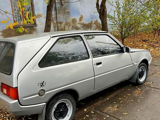 Серый ЗАЗ Таврия, объемом двигателя 1.3 л и пробегом 200 тыс. км за 950 $, фото 2 на Automoto.ua