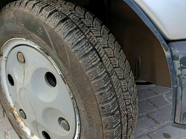 Сірий ЗАЗ Таврія, об'ємом двигуна 1.2 л та пробігом 200 тис. км за 950 $, фото 6 на Automoto.ua