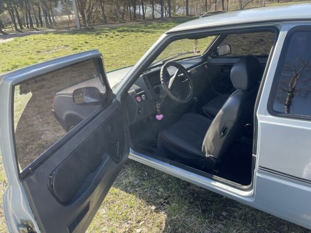 Серый ЗАЗ Таврия, объемом двигателя 1.3 л и пробегом 150 тыс. км за 1000 $, фото 3 на Automoto.ua