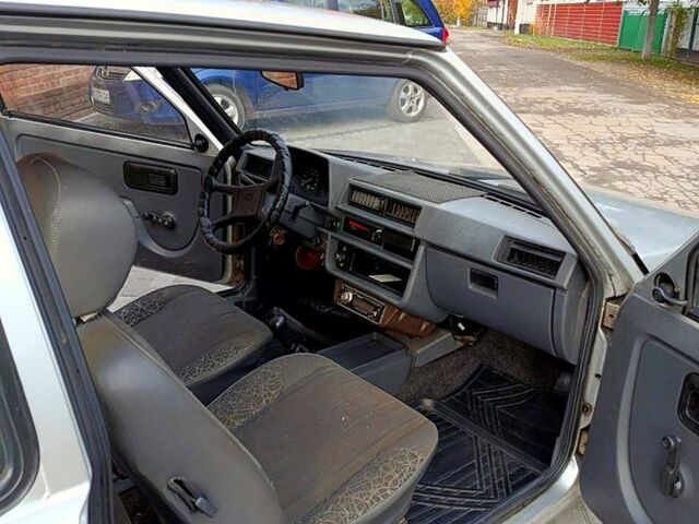 Сірий ЗАЗ Таврія, об'ємом двигуна 1.2 л та пробігом 200 тис. км за 950 $, фото 9 на Automoto.ua