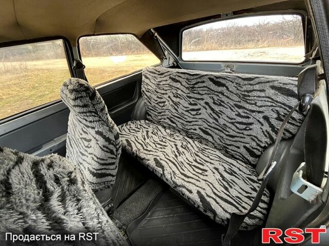 Серый ЗАЗ Таврия, объемом двигателя 12 л и пробегом 220 тыс. км за 1050 $, фото 8 на Automoto.ua