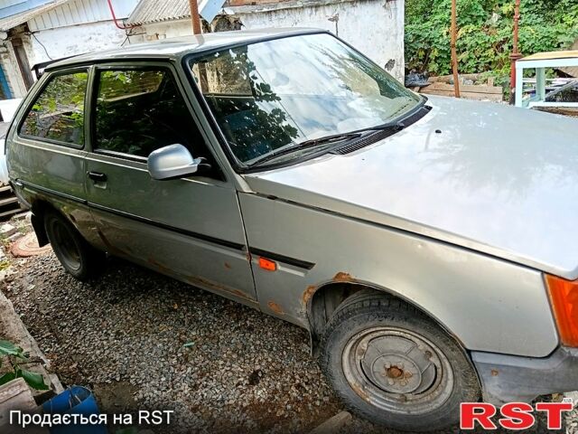 Серый ЗАЗ Таврия, объемом двигателя 1.2 л и пробегом 163 тыс. км за 900 $, фото 2 на Automoto.ua