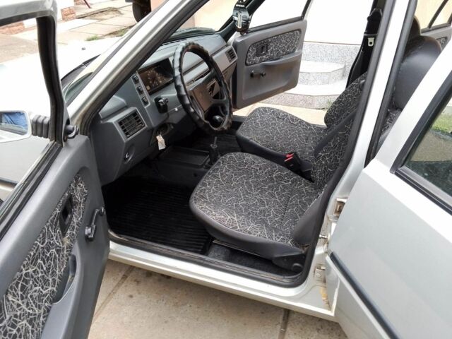 ЗАЗ Таврия 2007 в Черкассах на Automoto.ua Серый ЗАЗ Таврия, объемом двигателя 0 л и пробегом 73 тыс. км за 1200 $, фото 3 на Automoto.ua