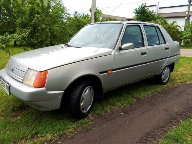 ЗАЗ Таврия 2007 в Черкассах на Automoto.ua Серый ЗАЗ Таврия, объемом двигателя 0 л и пробегом 73 тыс. км за 1200 $, фото 7 на Automoto.ua