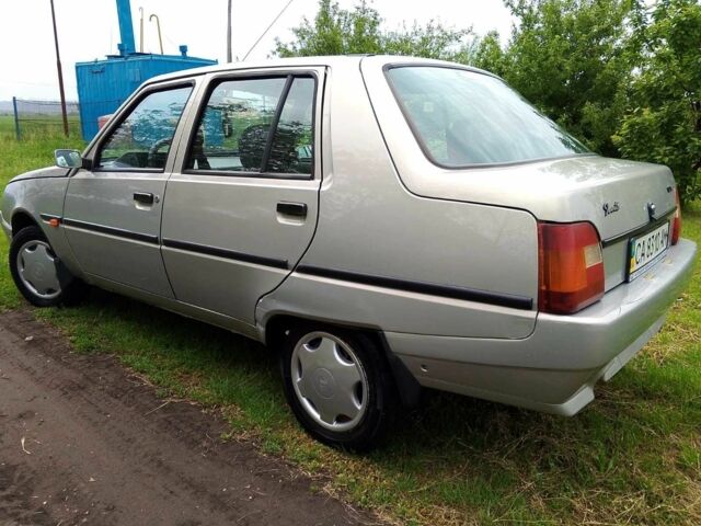 ЗАЗ Таврия 2007 в Черкассах на Automoto.ua Серый ЗАЗ Таврия, объемом двигателя 0 л и пробегом 73 тыс. км за 1200 $, фото 6 на Automoto.ua