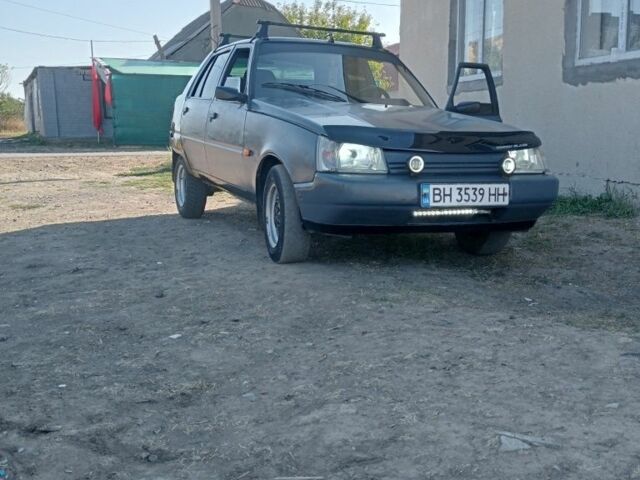 Серый ЗАЗ Таврия, объемом двигателя 1.1 л и пробегом 1 тыс. км за 600 $, фото 5 на Automoto.ua